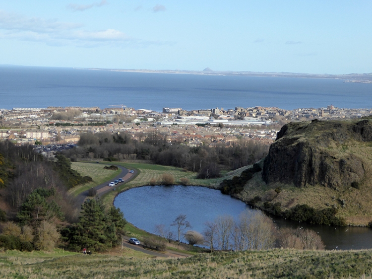 Dunsappie loch and North Berwick